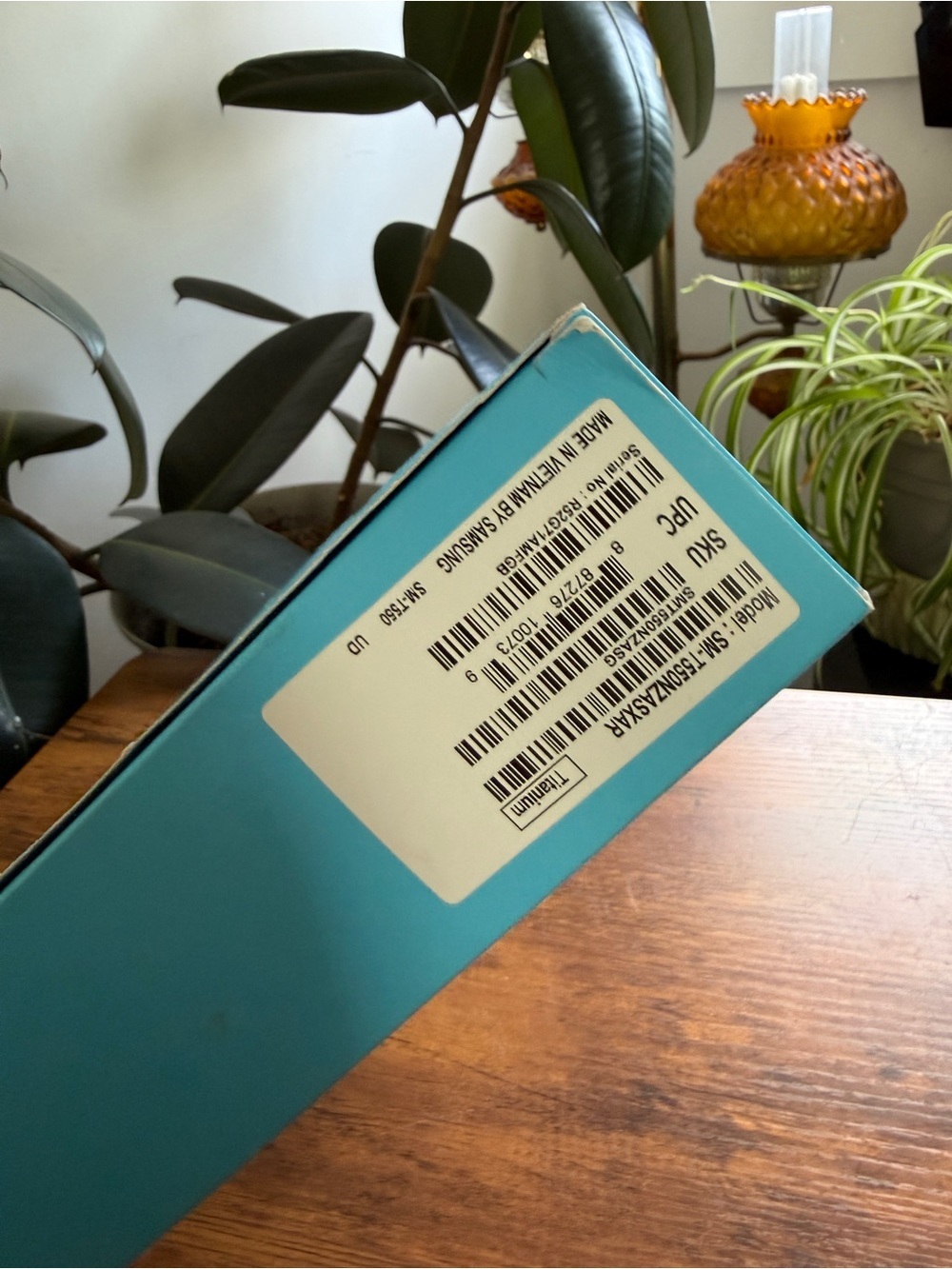 Samsung Galaxy Tab A with Black Smart Cover and Aqua Retail Box BOX ONLY - Picture 8 of 11